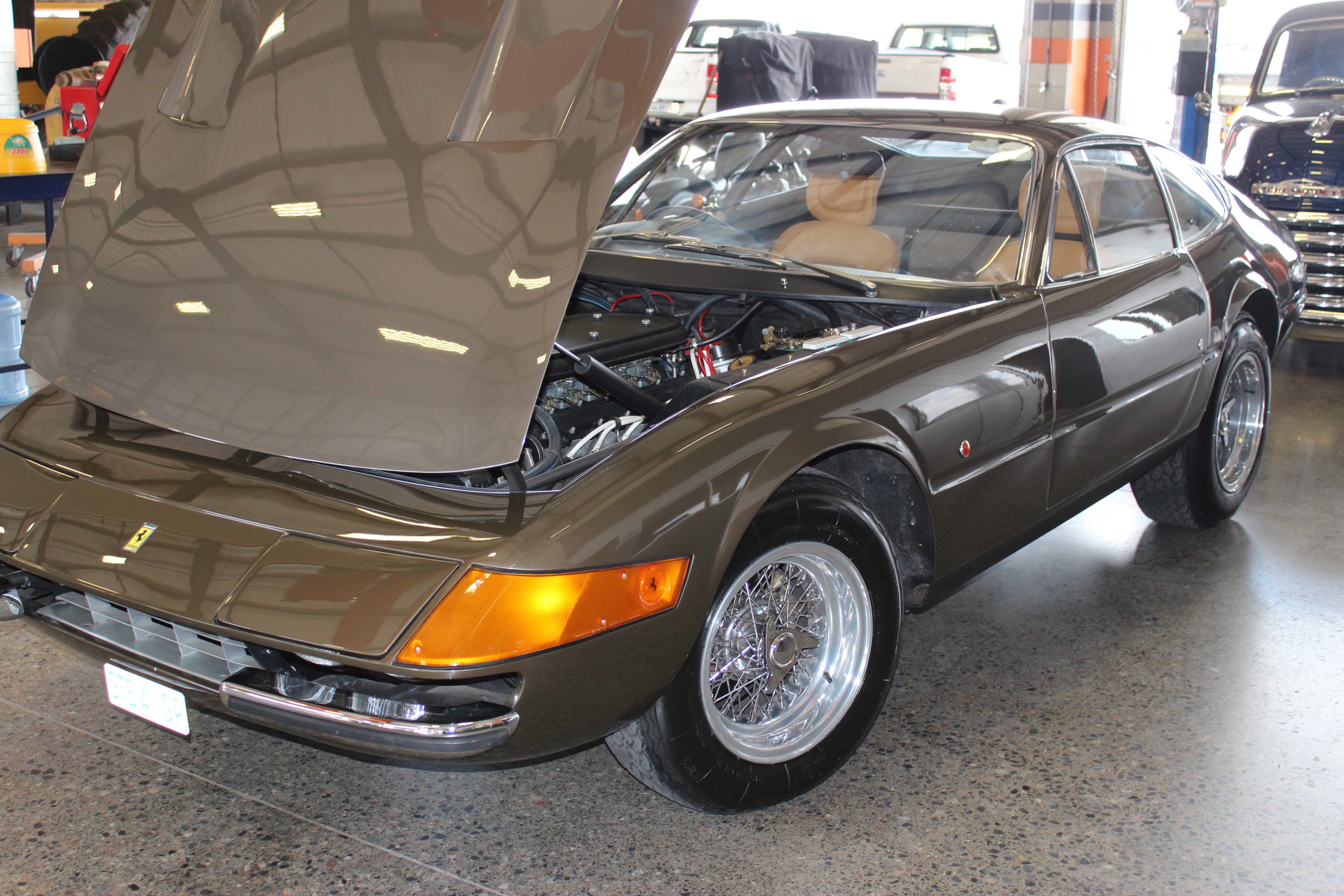 Auto Electrical repairs on Ferrari Daytona. Auto Electrical Fault finding and diagnostic.